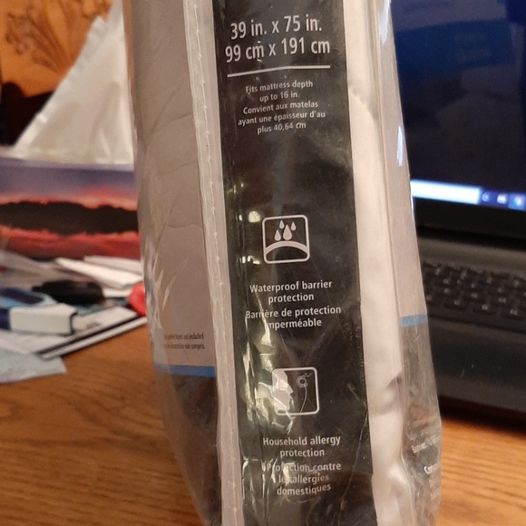 Bedding Twin - Picture 5 of 5